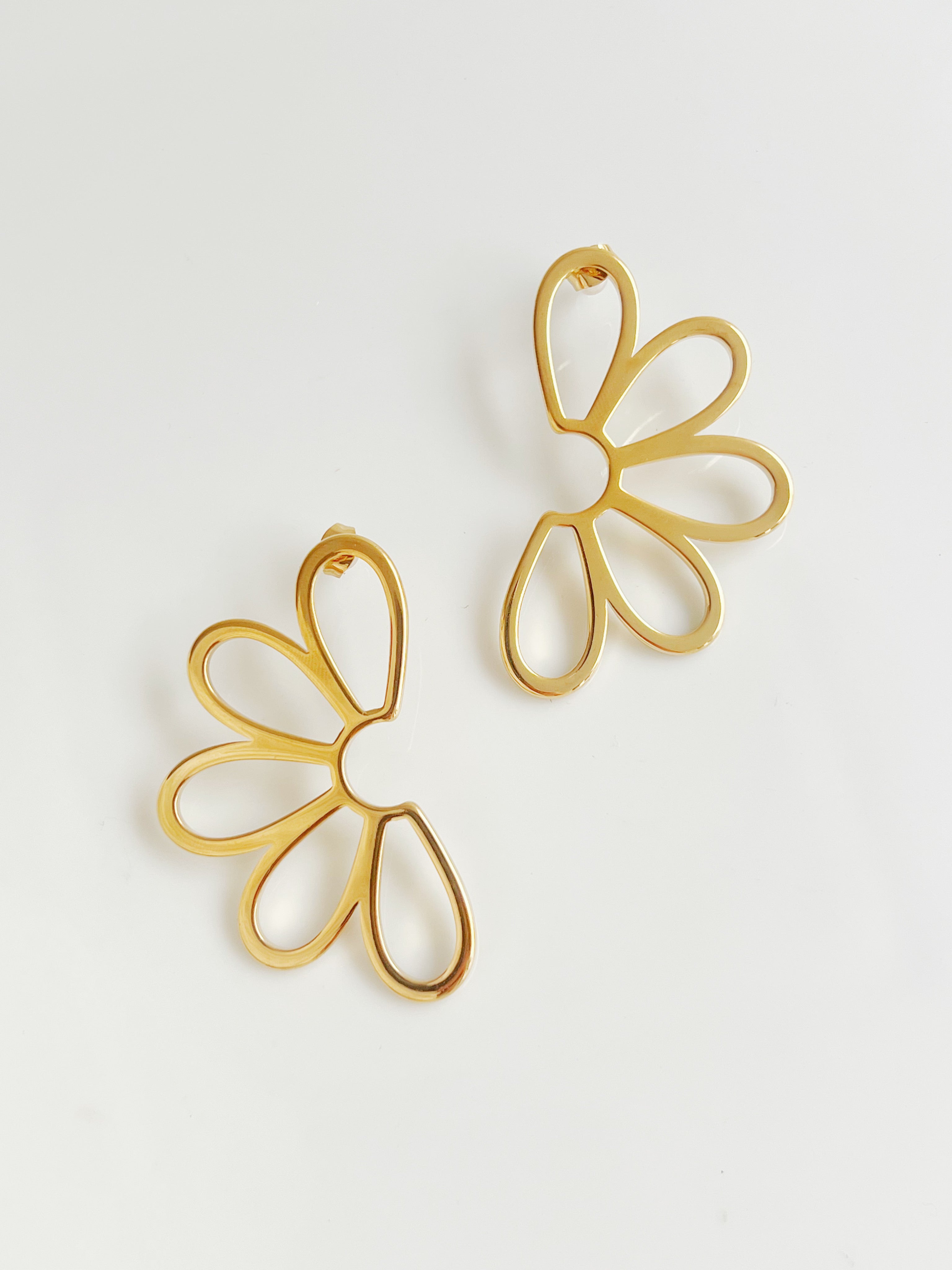 HALF FLOWER