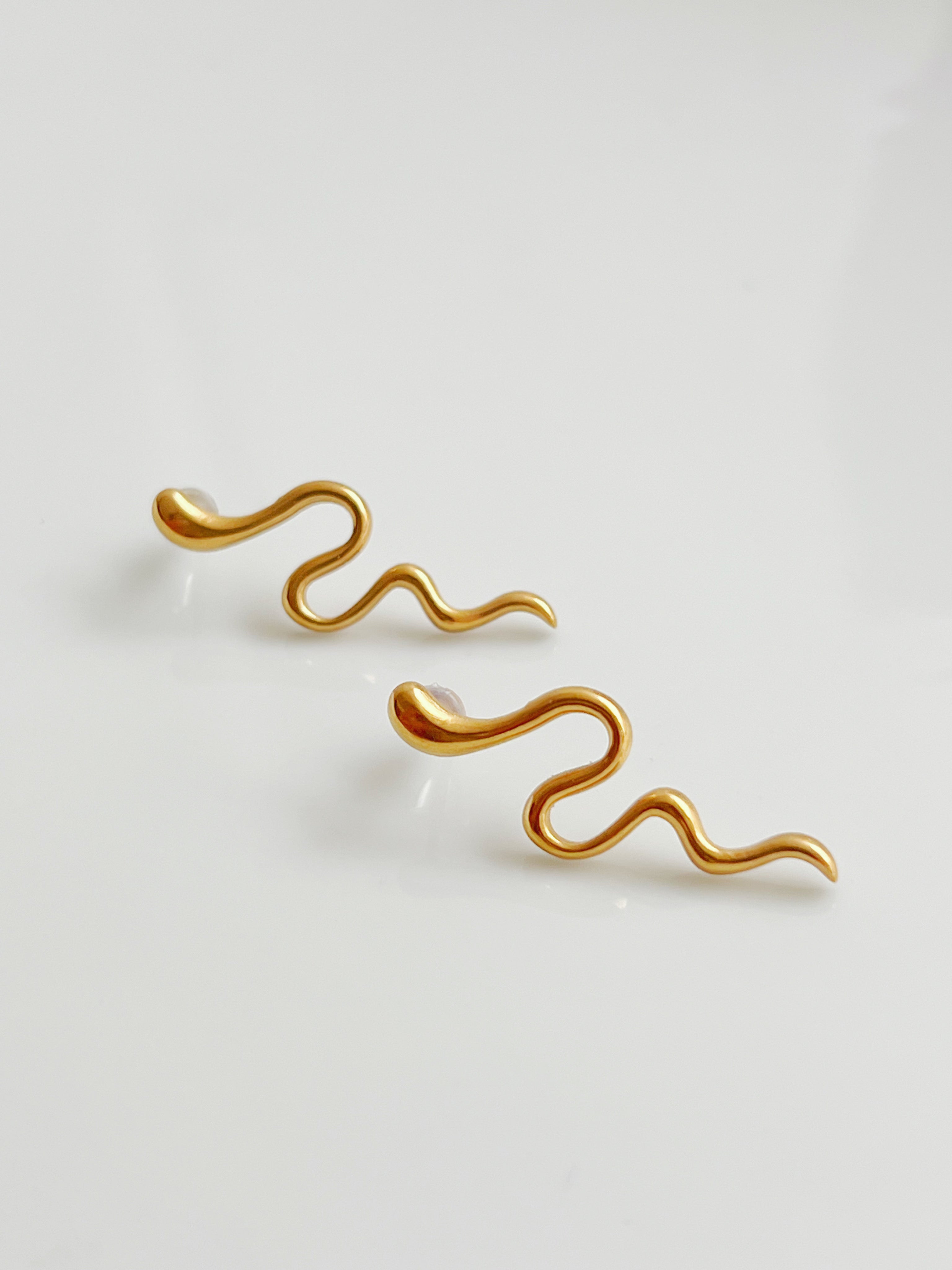 THIN SNAKES