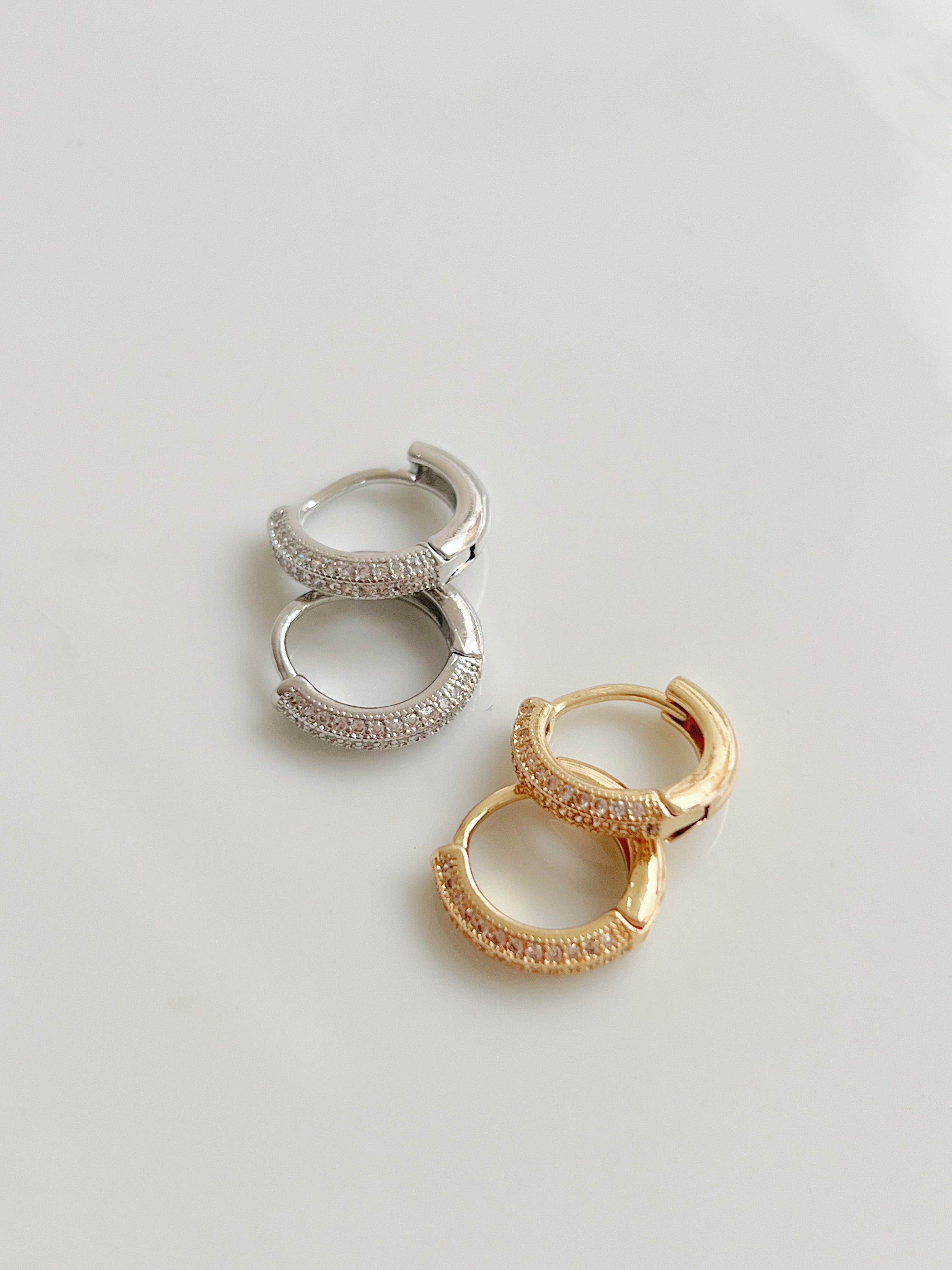 SPARKLING HOOPS