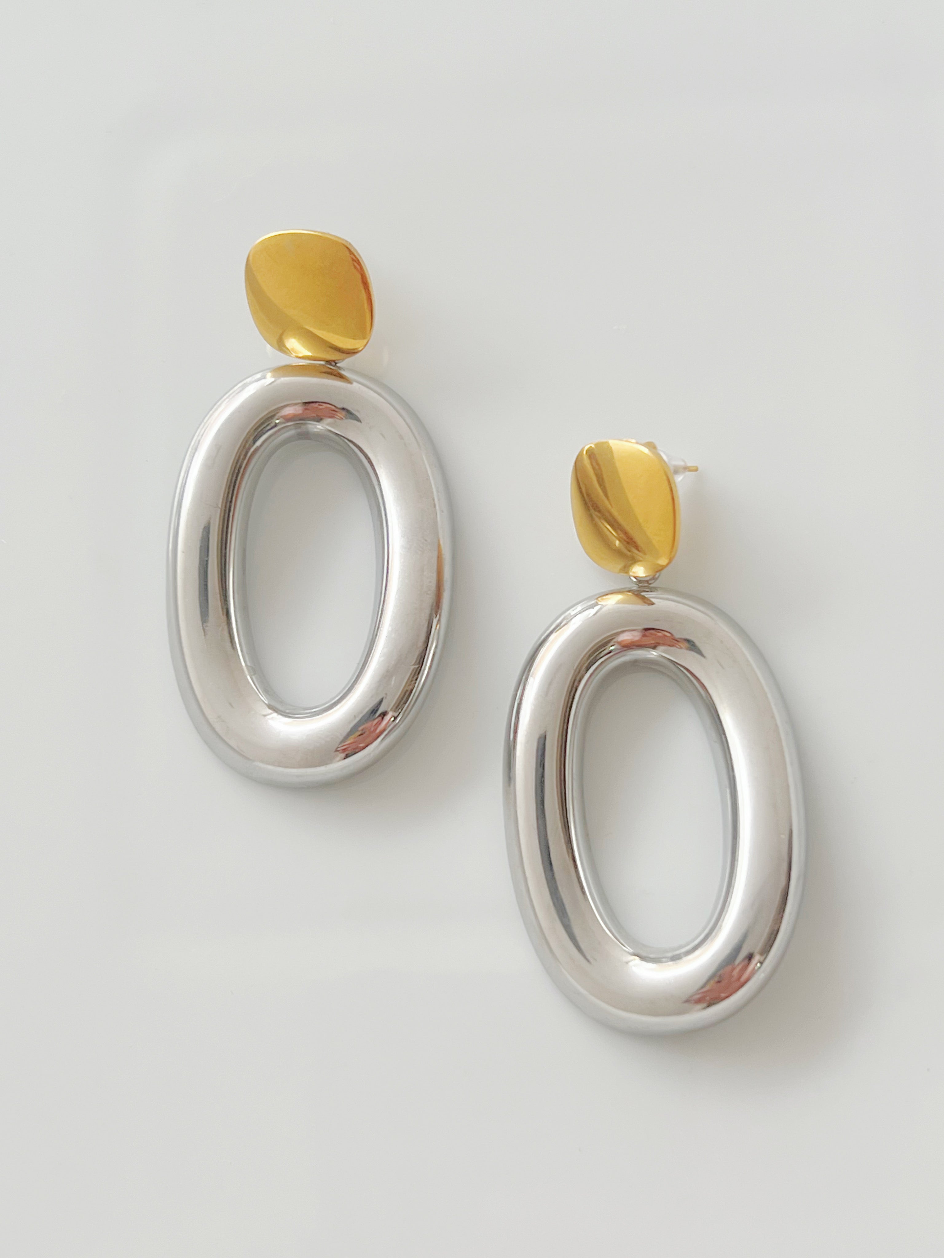 HUGE OVAL
