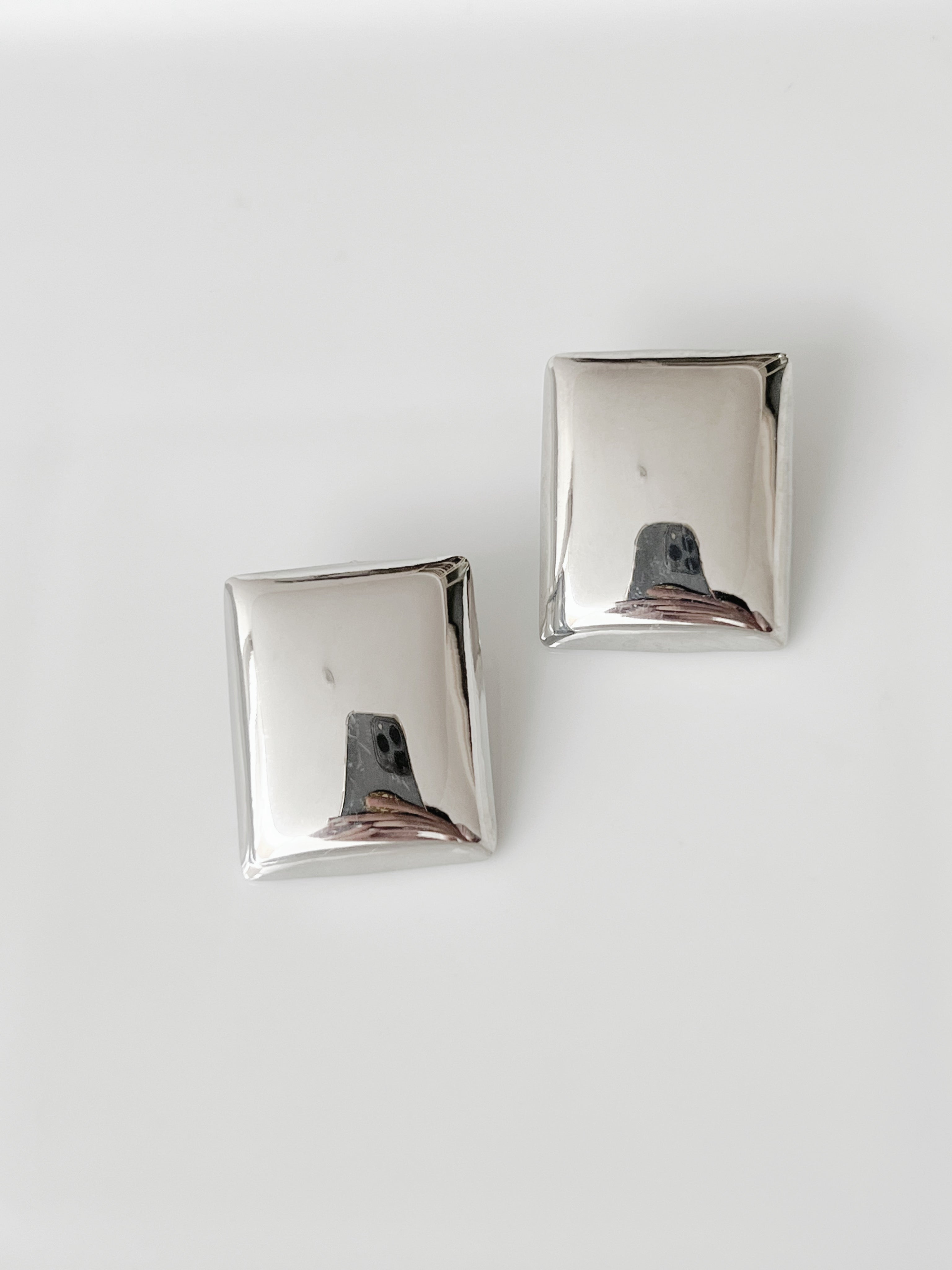 SQUARE STUDS