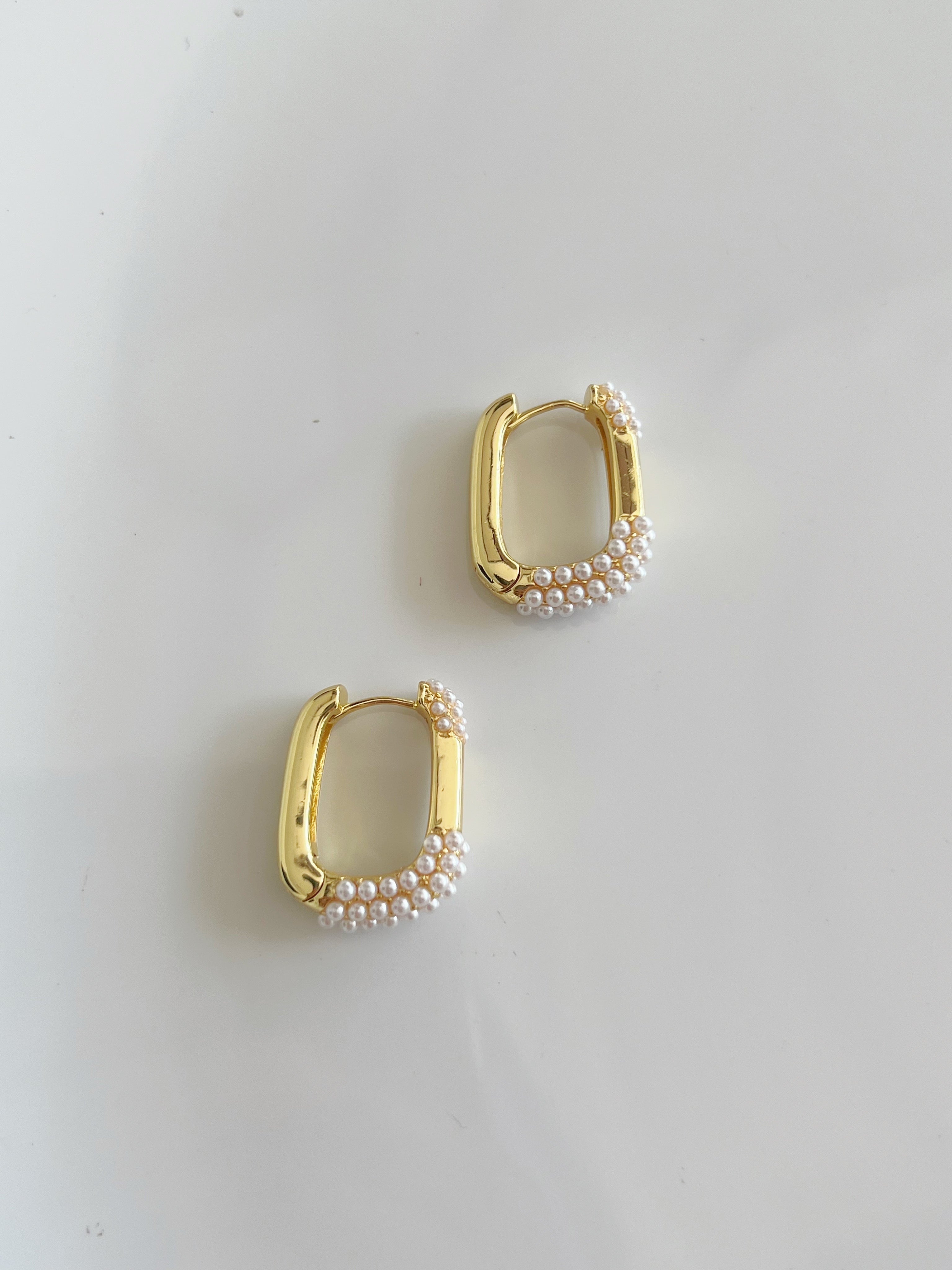 PEARL HOOPS