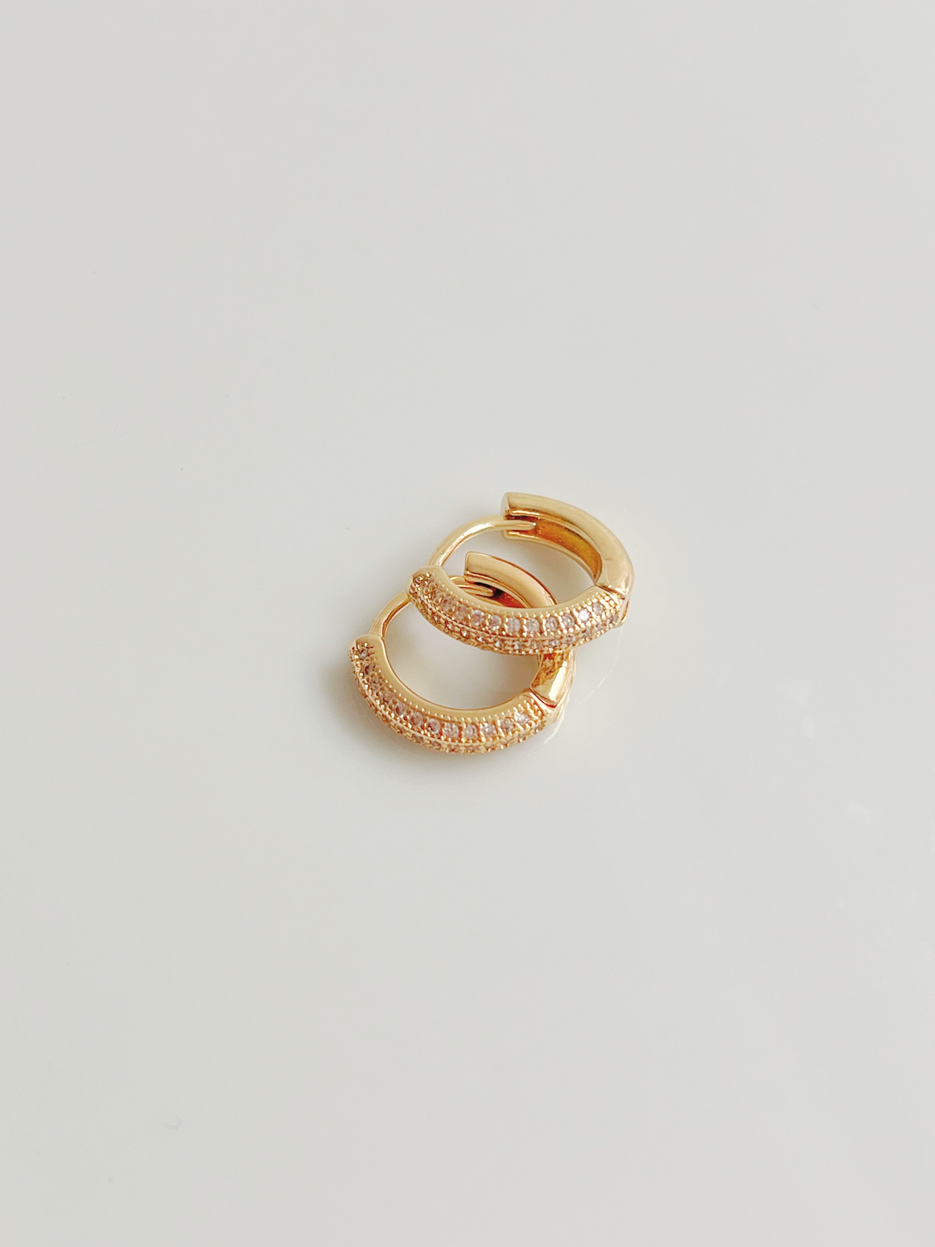 SPARKLING HOOPS