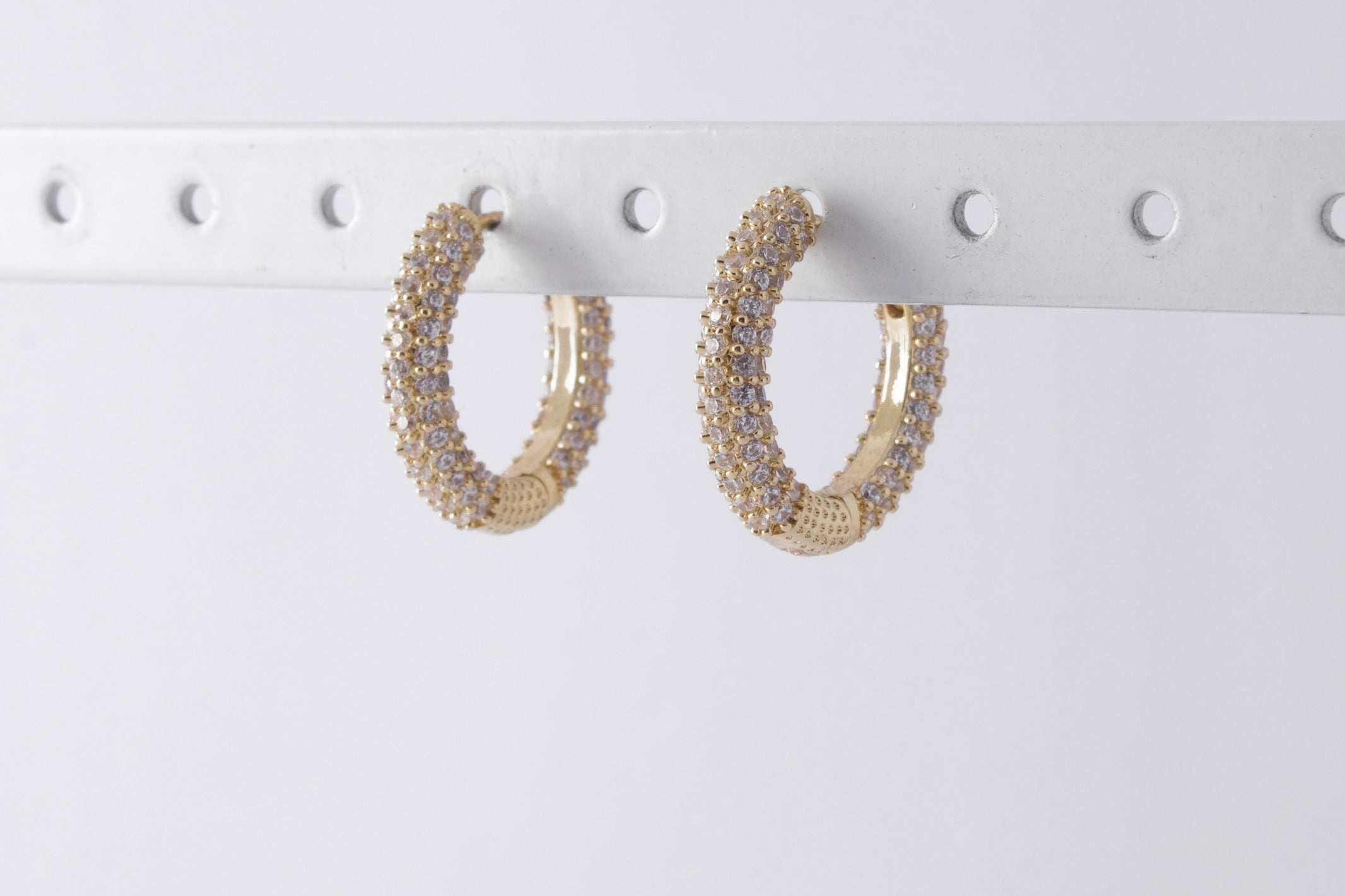 SPARKLING HOOPS